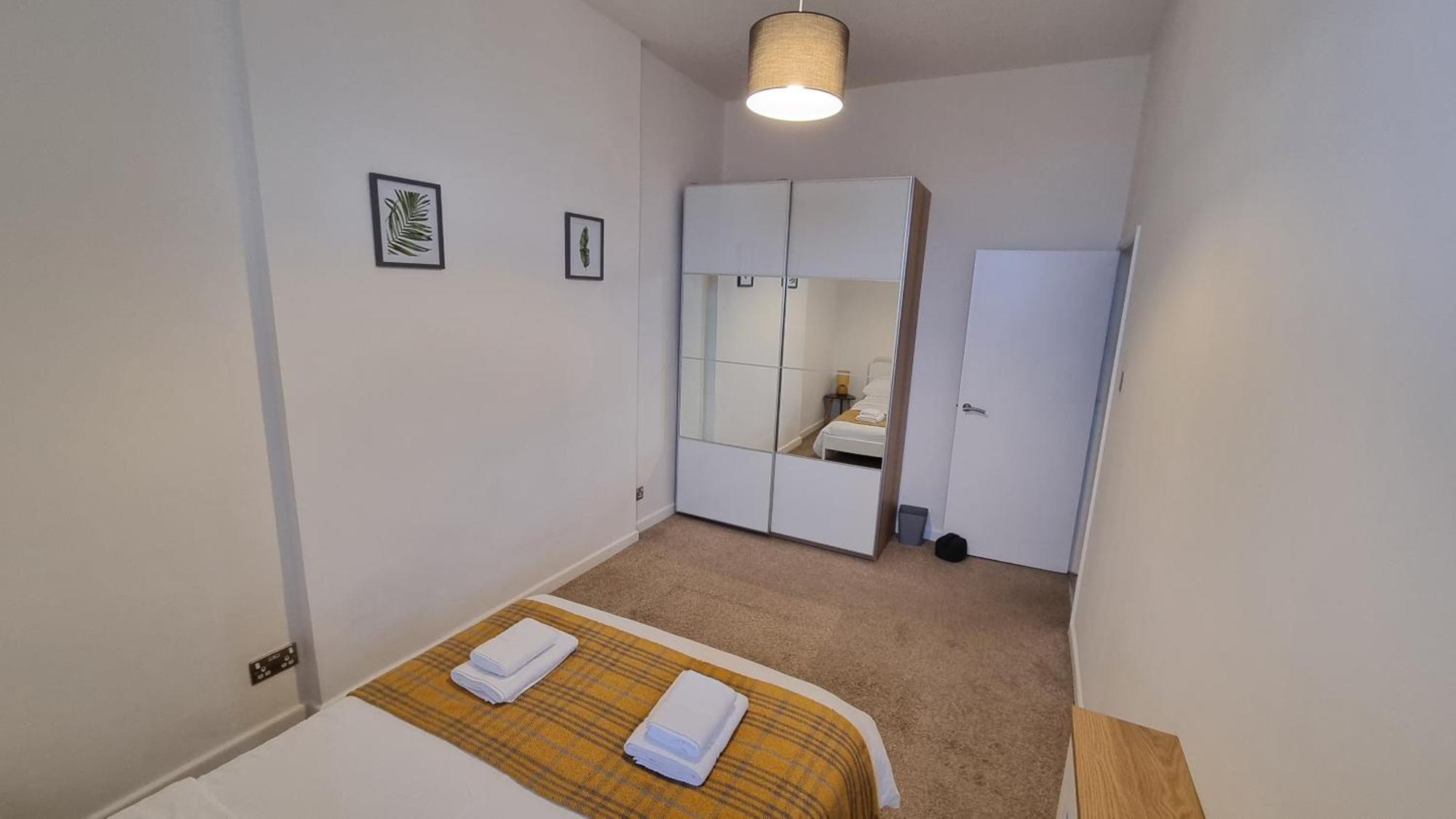 Southsea Escape - Coastal Holiday Apartment - 2 Double Bedrooms Πόρτσμουθ Εξωτερικό φωτογραφία